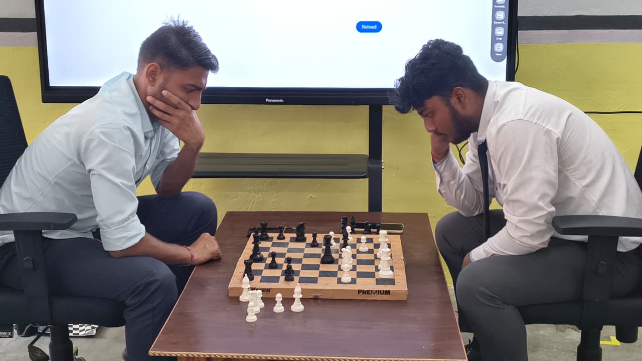 Vikrant receiving Chess Trophy